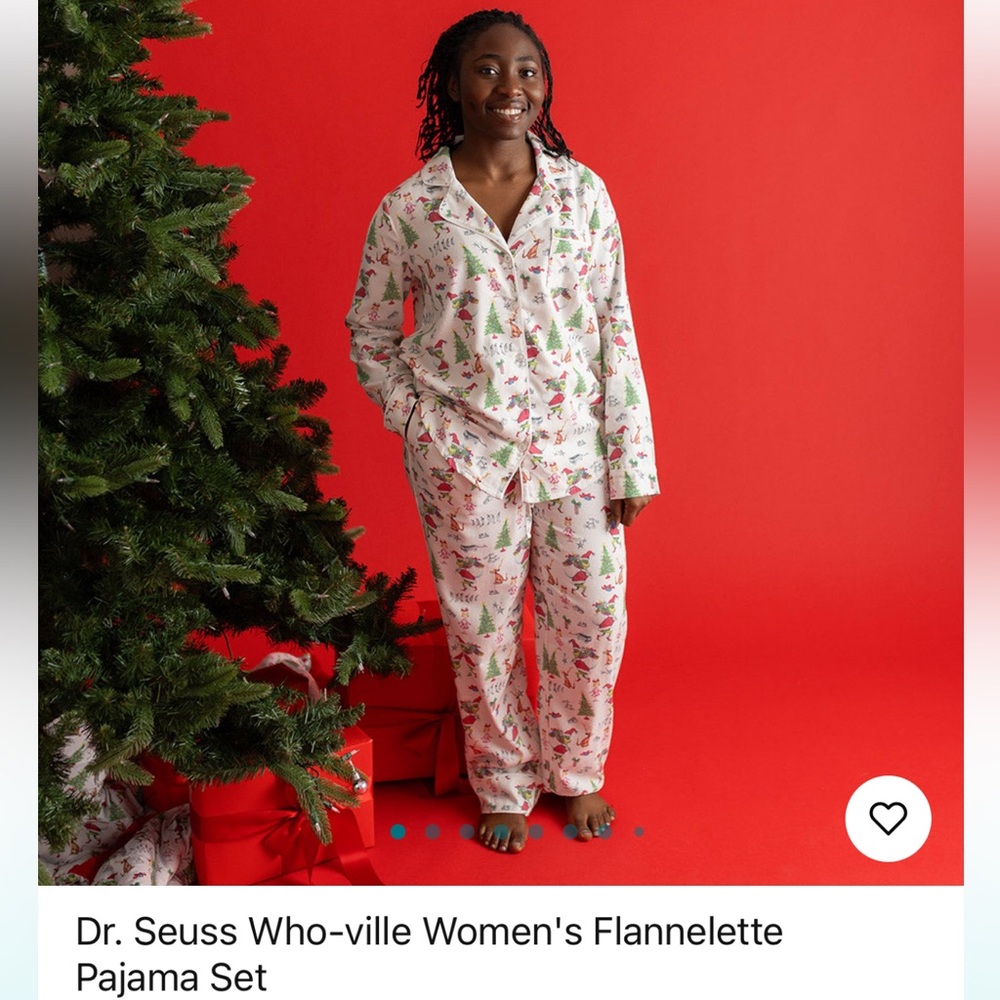 Dr. Seuss Who-ville Women’s Flannelette Pajama Set